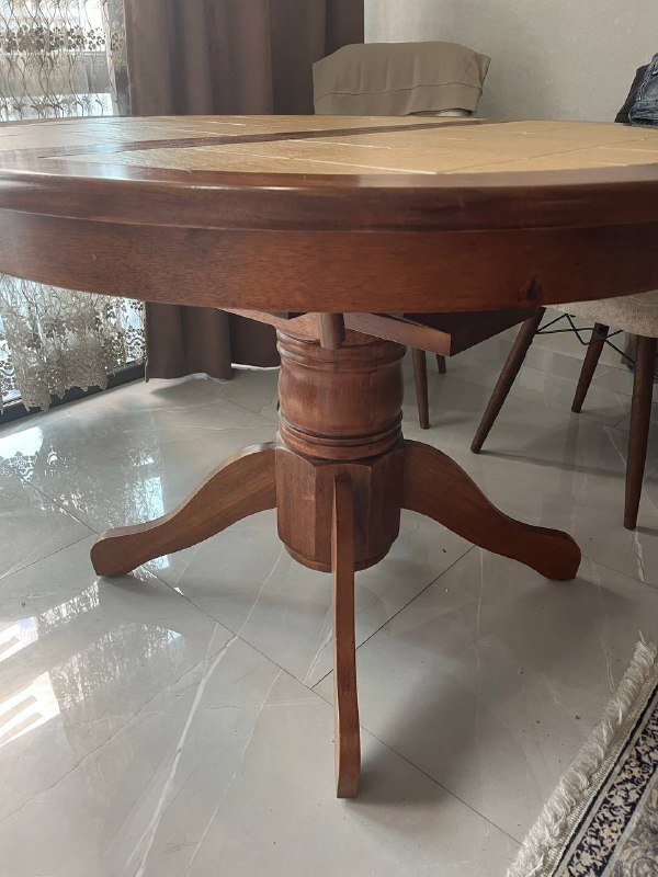 Стол деревянный с плиткой 2
