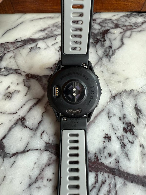 Garmin Forerunner 265 2