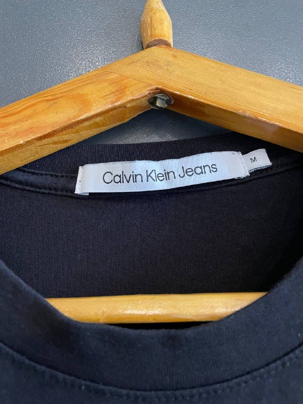 Футболка Calvin Klein мужская размер S-M 2