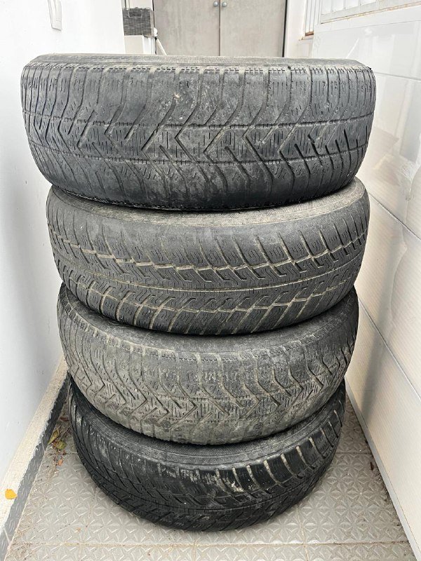 Комплект резины 195/65 R15 и 215/60 R17 2