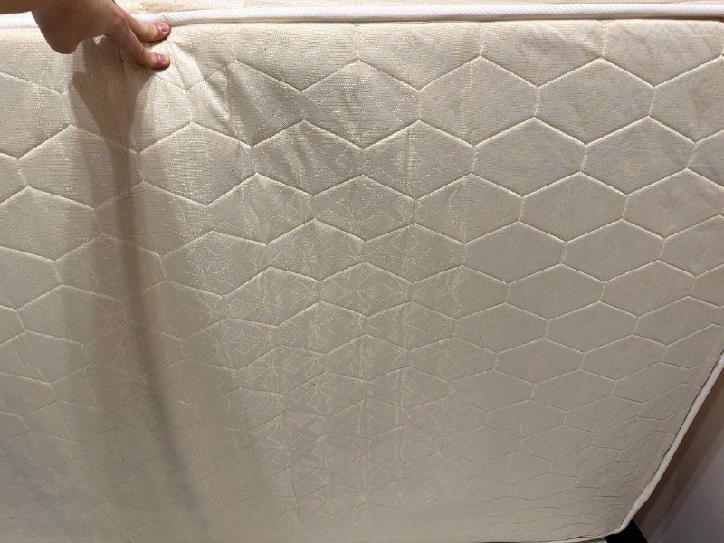 Двуспальная кровать 3