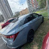Hyundai Elantra 2022 4