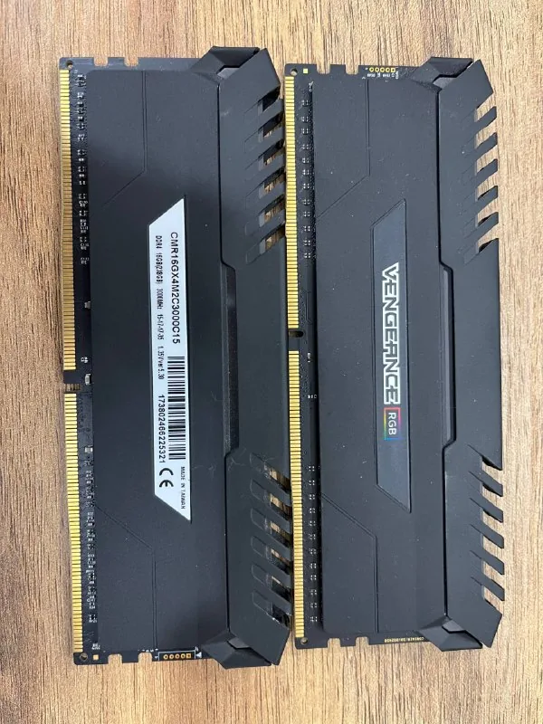 Corsair Vengeance RGB Pro DDR4 RAM 16GB