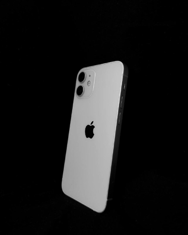 iPhone 12 mini 128 Гб в белом цвете