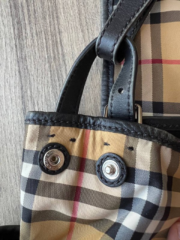 Сумка Burberry классическая клетка вместительная 4