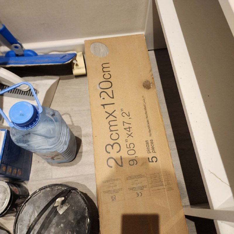 Плитка прямоугольная и квадратная серого цвета