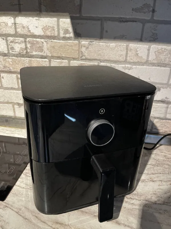 Xiaomi Smart Air Fryer, Конвектор Midea 1