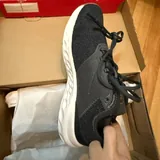 New Balance sneakers 4