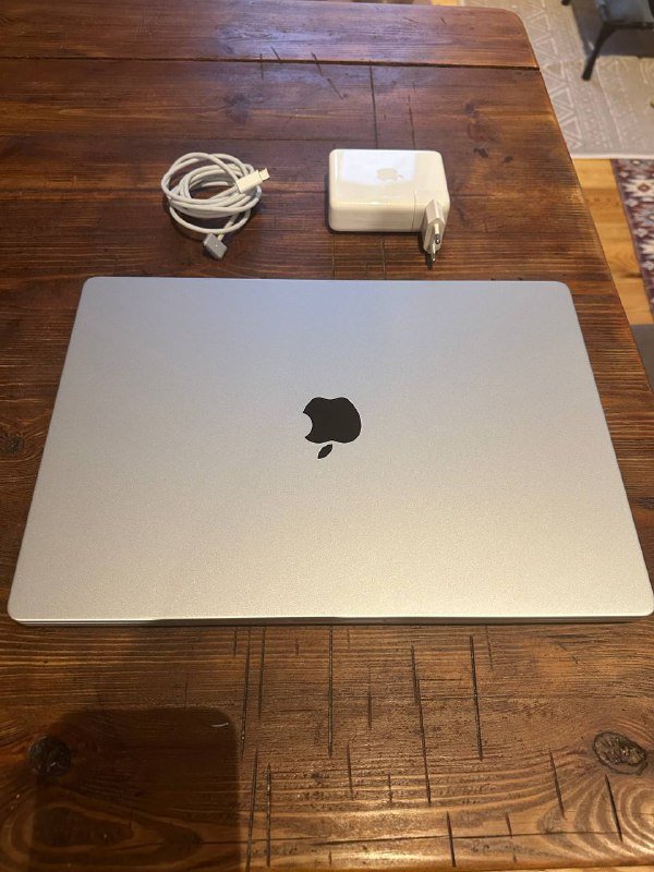 MacBook Pro 16’ M1 16Gb 1Tb 3