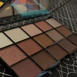 Палетки теней Nyx, Vivienne Sabo, Revolution 9