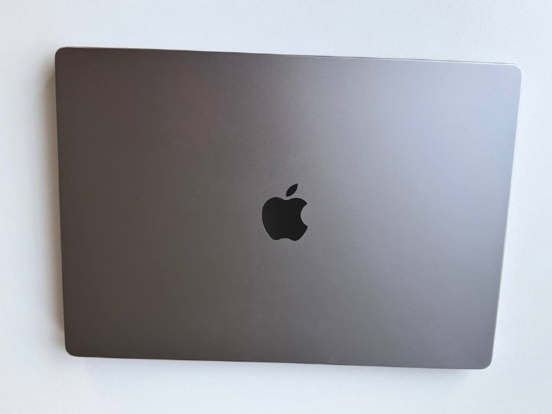 MacBook Pro 16" M1 Pro 16GB RAM 512GB SSD 2021 2