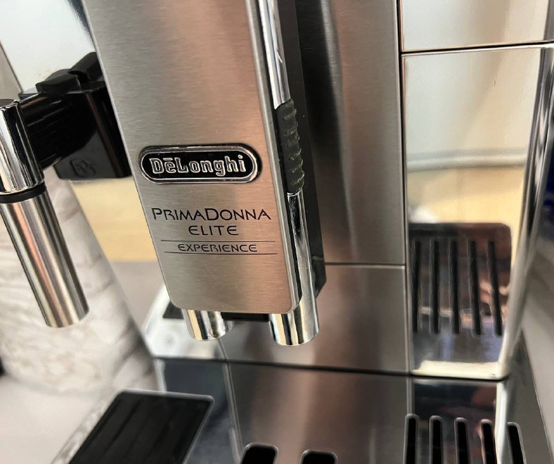 Кофемашинка DeLonghi PrimaDonna Elite Experience 5