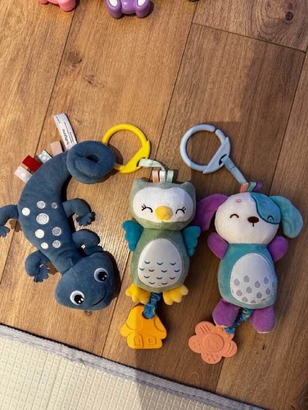 Детские игрушки и игровой коврик 7