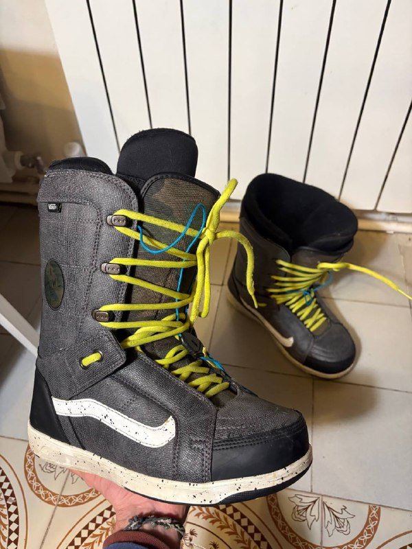 Сноубордические боты Vans High Standard коллаб с Howl 3