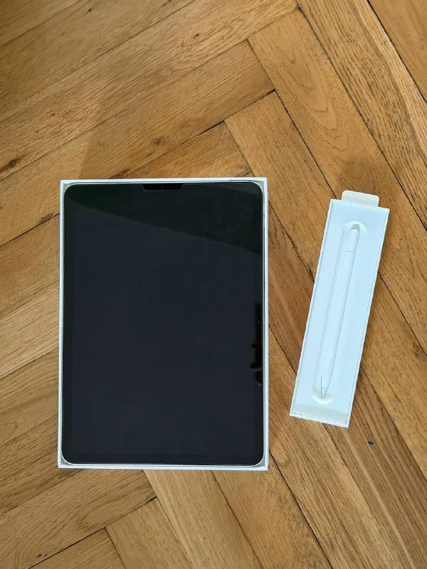 Apple iPad Air 5, Apple Pencil 1