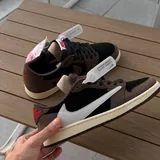 Nike Air Jordan 1 Low OG SP Travis Scott 5