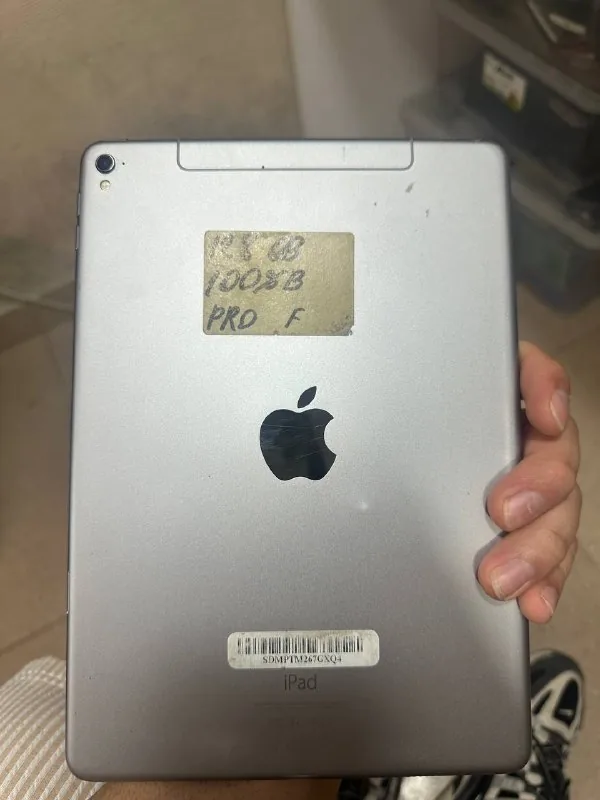 iPad Pro 9.7 128 GB 1