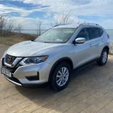 Nissan Rouge SV 2018 2