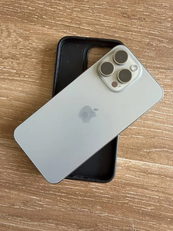 iPhone 15 Pro Max 256 GB 1