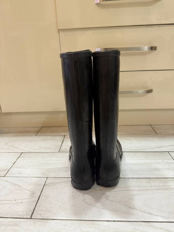 резиновые сапоги низкие 41, высокие 42 размер 6