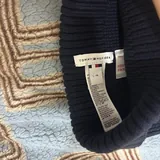 TOMMY HILFIGER hat and scarf 4