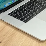 Apple MacBook Pro 16 2019 3