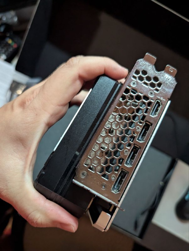 Видеокарта GeForce RTX 4070 Ti GamingPro 5