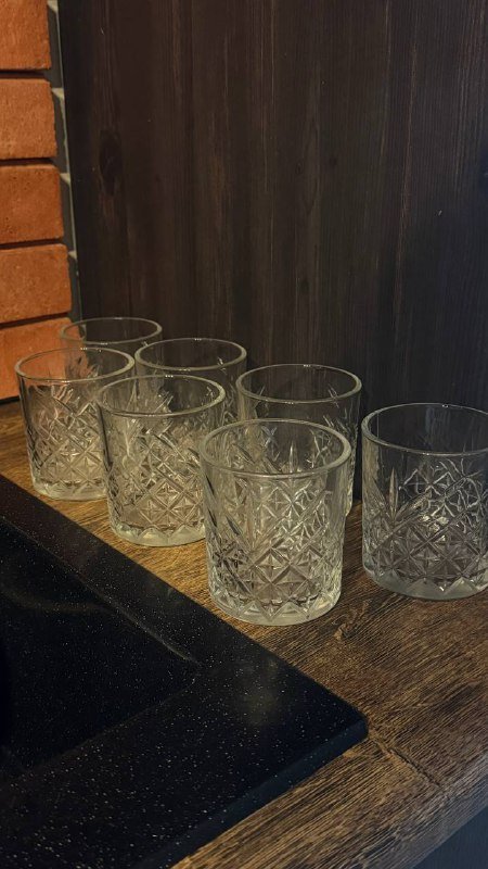 подставка деревянная, стаканы, коврик, ваза, кольцевая лампа, коврик для йоги, роллер, массажный мяч, дарсонваль, пледы, покрывало 2