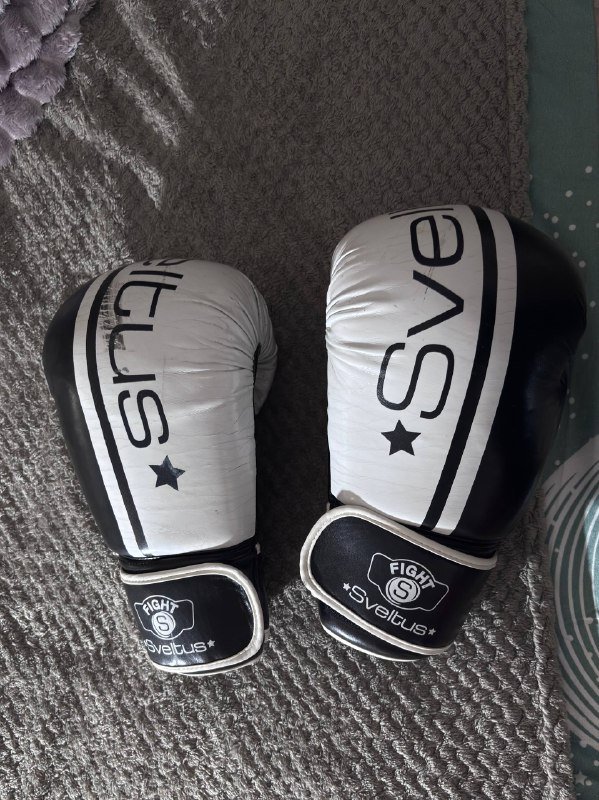 боксерские перчатки