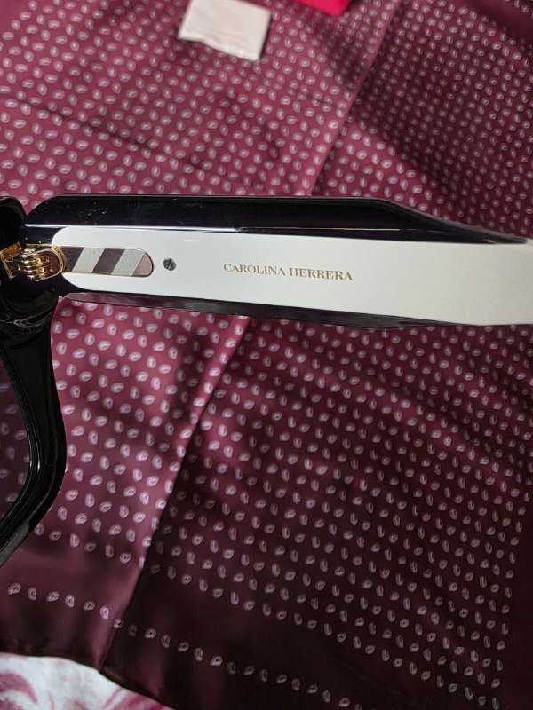 Оригинальные очки Carolina Herrera 7