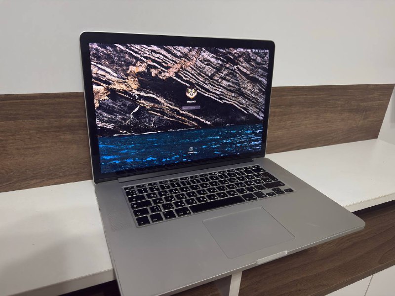 MacBook Pro 15" mid2012 Intel core i7 8GB 500GB SSD