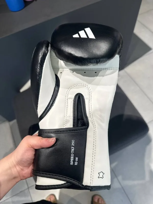 Боксерские перчатки Adidas Speed Tilt 250 1