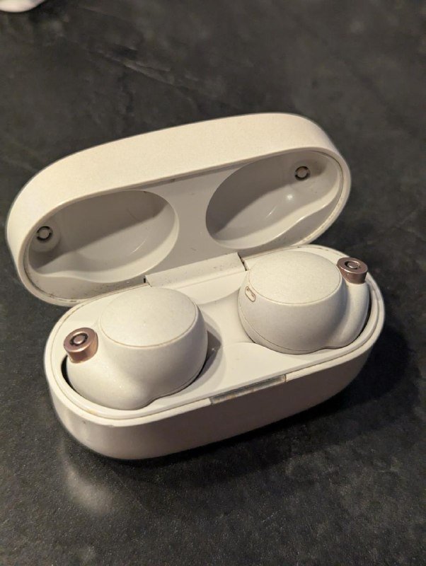 Sony WF-1000XM4 наушники