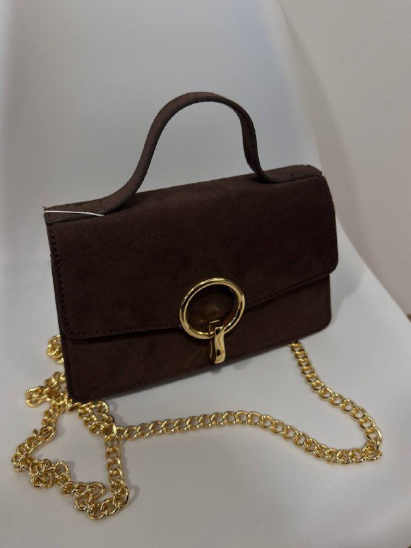 Сумочка шоколадного цвета Stradivarius