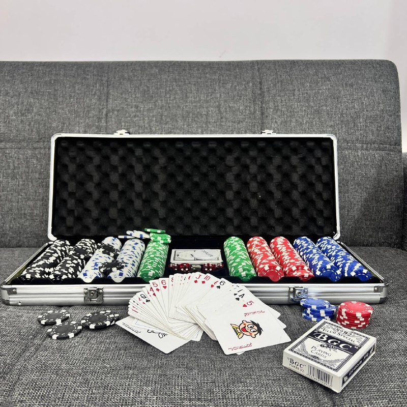 Покерный набор, Настольные игры UNO, Бункер, Роскошь, Азул 4