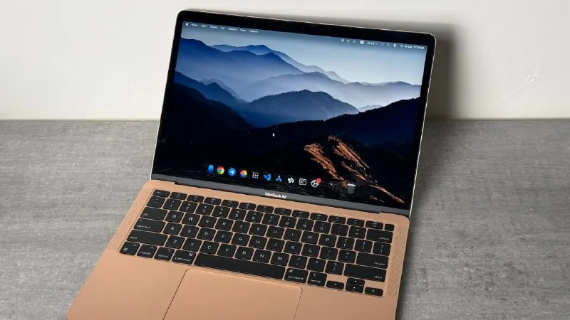 MacBook Air 13 M1 1