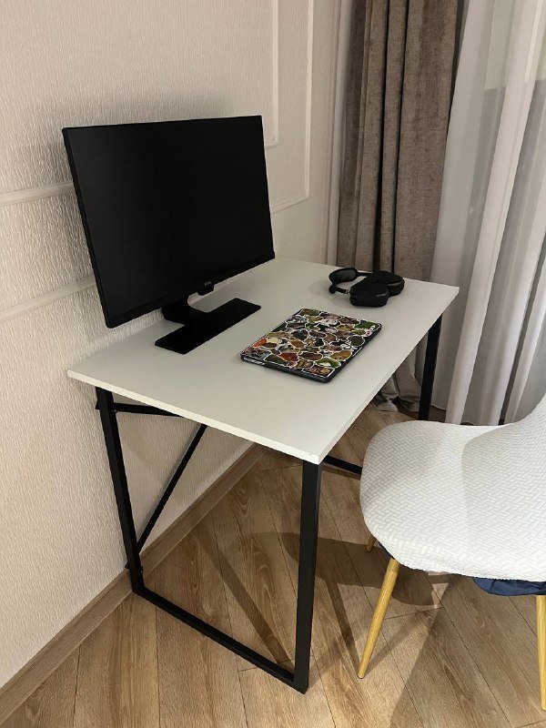 Стол удобный 60x90x75