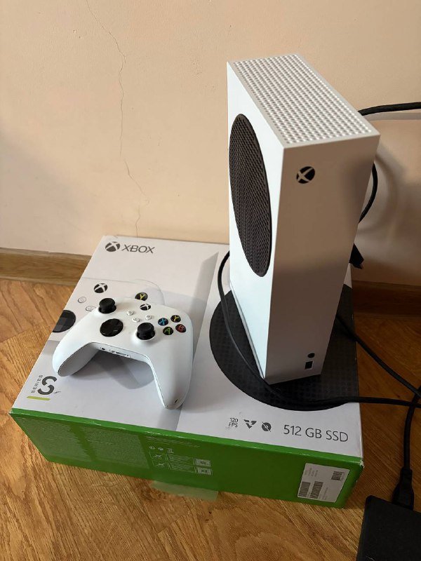Xbox Series S с коробкой