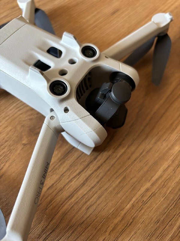 Дрон DJI 3 mini pro с пультом, 3 батареями, кейсом 4