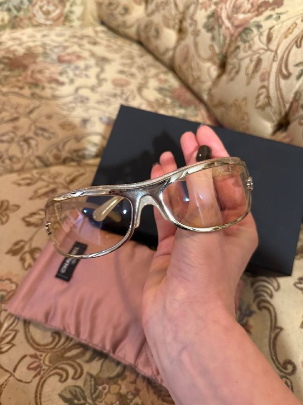 очки новые, кроссовки женские, детские штаны, куртка 2