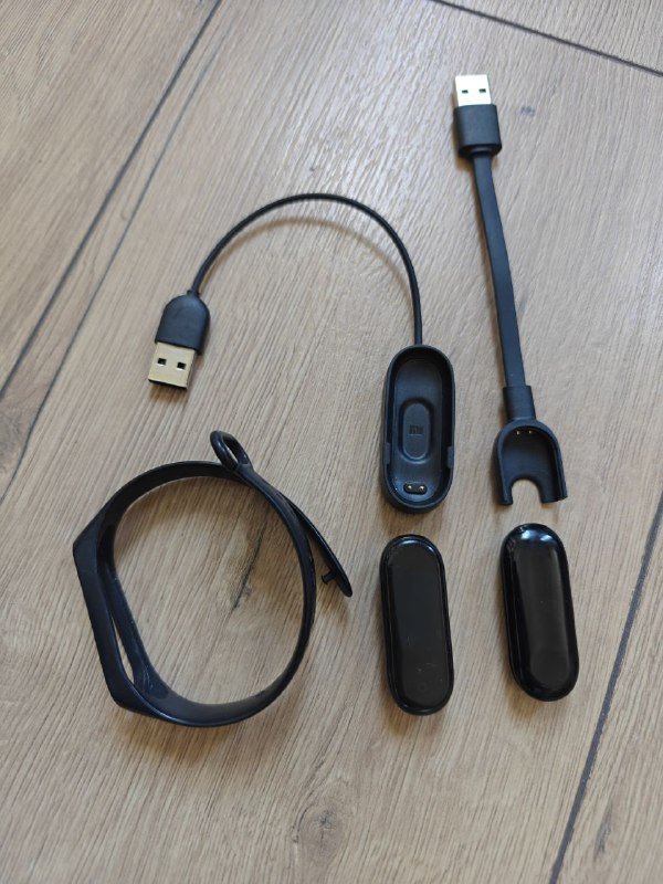 Браслеты Mi Band 3 и 4 с зарядками, 1 ремешок