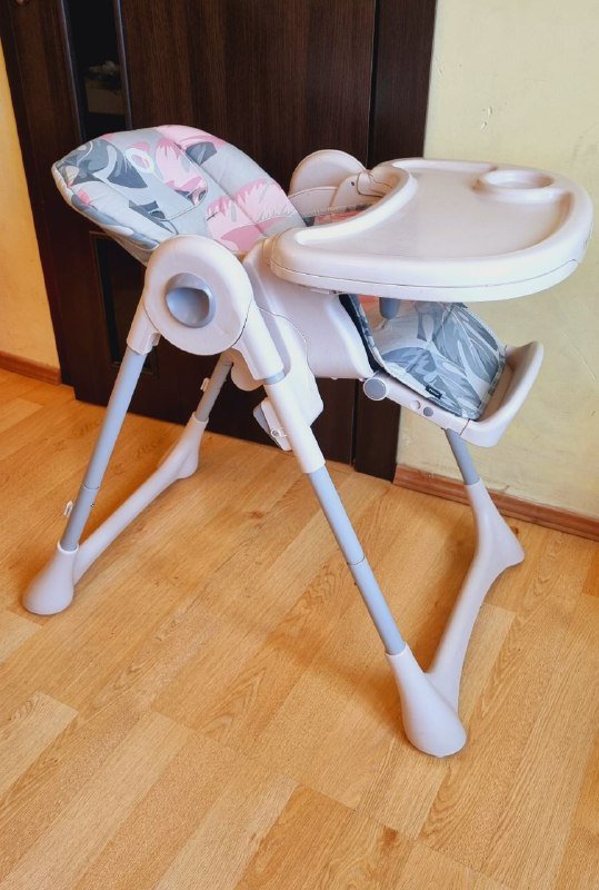 Стульчик для кормления Lionelo Zanna Bubblegum 3