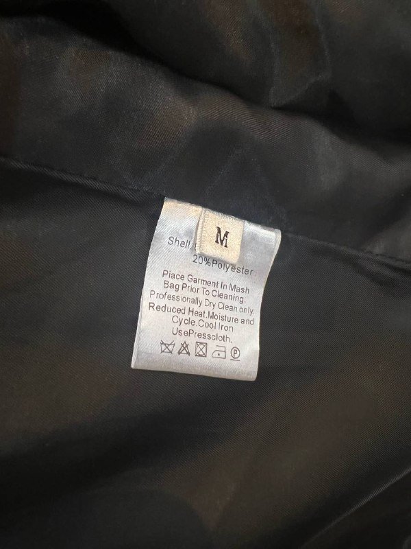 Женское пальто с большими пуговицами 3