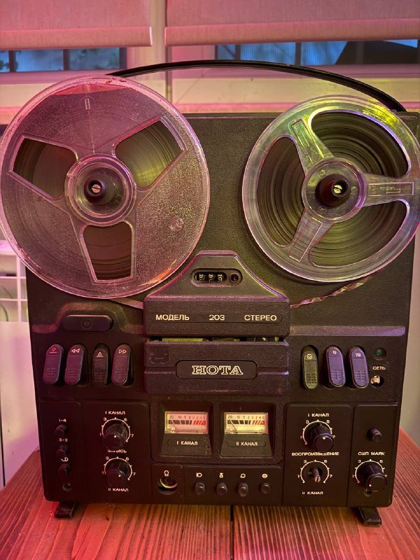 Радиола, бабинный магнитофон, телефон, муз центр, телевизор, арт деко Моторола