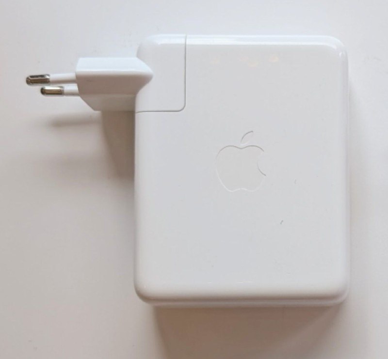 Адаптер питания Apple USB-C 140W, кабель USB-C to MagSafe