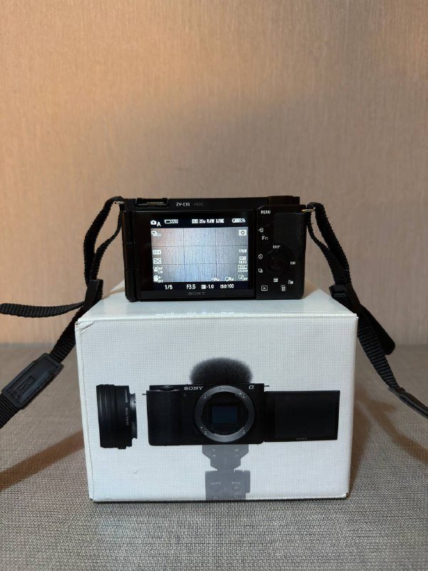 Видеокамера Sony ZV-E10 с комплектом и SD-картой 2