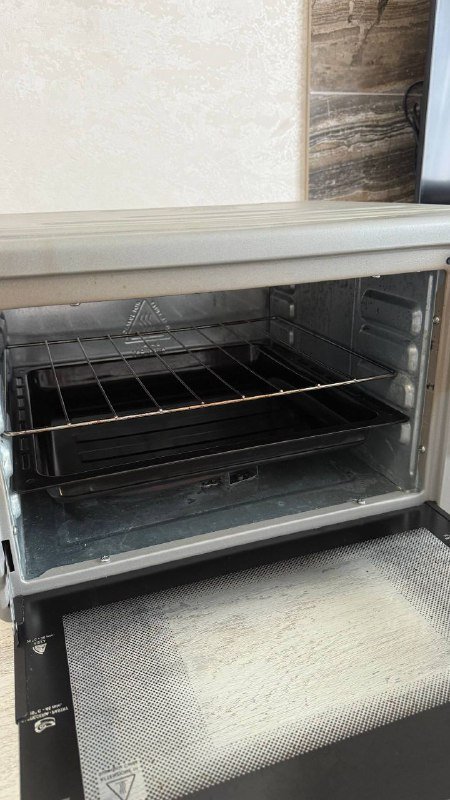 Духовка в очень хорошем состоянии