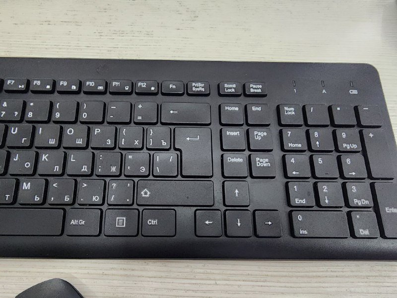 Беспроводная клавиатура HP с мышкой 3