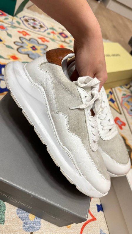 Казаки, кроссовки Nike, босоножки, лоферы, кроссовки Richy 5