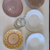 Посуда, тарелки, ложки, кружка, половник, щипцы, венчик 4